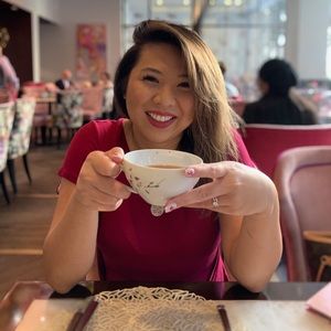 Meet your Posher, Angela